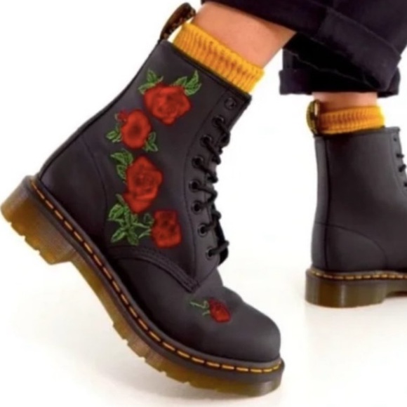 Leather Boots Doc Martens Vonda Rose Boots MARTENS 1460 Vonda